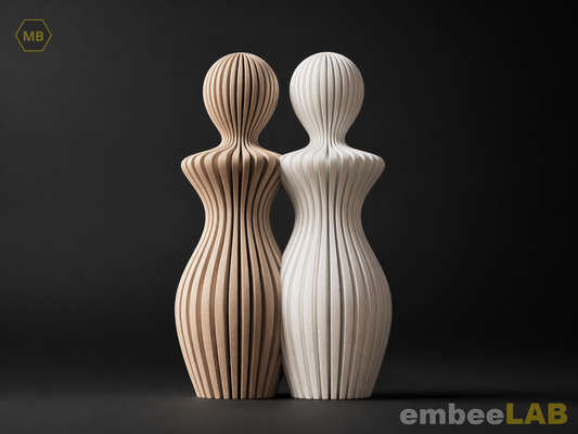 Togetherness – Paar-Skulptur – Detailansicht