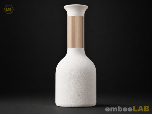 Vase Hoji in Weiß, elegante 3D-gedruckte Vase mit geriffeltem Hals